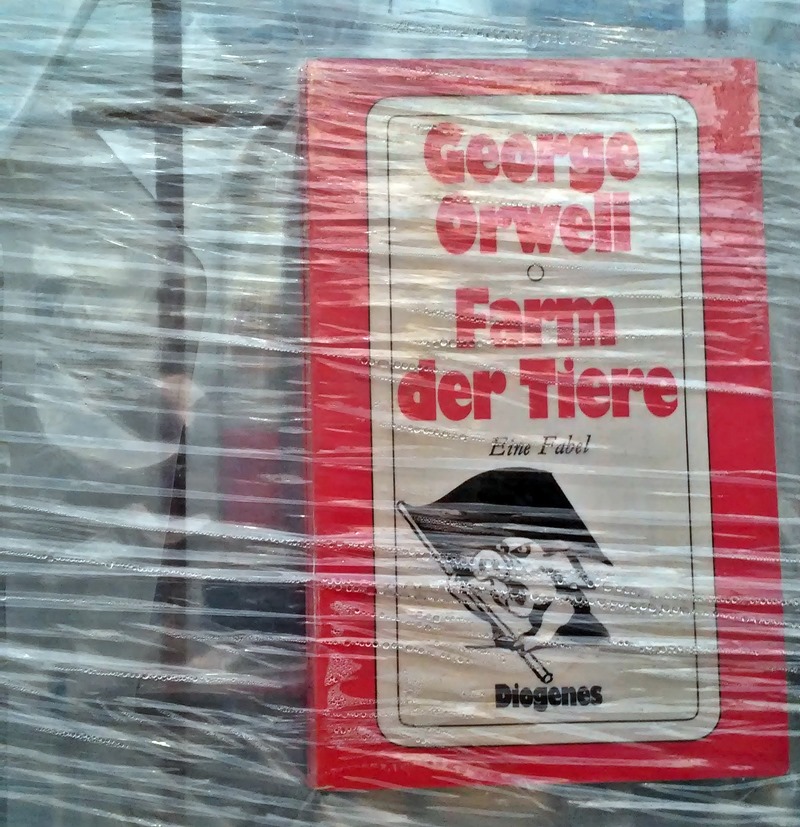George Orwell Buch oft verboten, Marta Minujin documenta Kassel